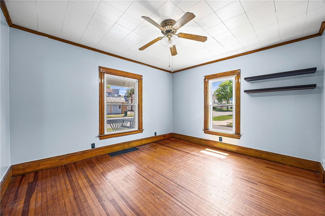 3989 Lake Avenue Rochester, NY 14612 - Photo 13 of 44
