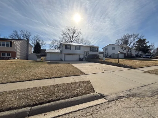 $114,900 | 1841 West Revere Street, Freeport, IL 61032