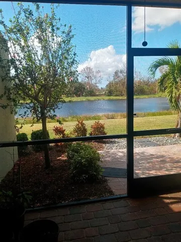 $390,000 | 6650 Willowshire Way, Bradenton, FL 34212