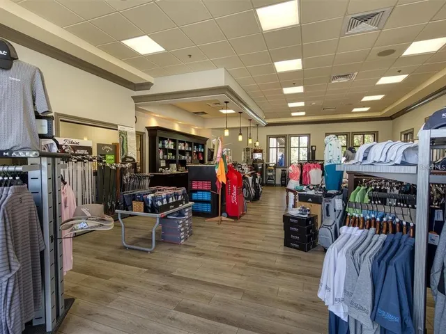 $390,000 | 6650 Willowshire Way, Bradenton, FL 34212