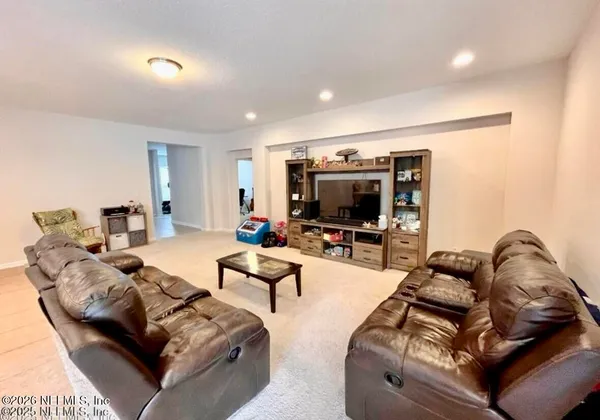 $2,300 | 86011 Tropicana Court, Yulee, FL 32097