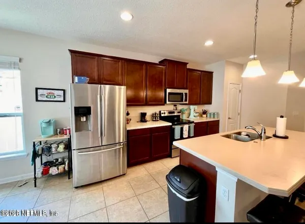 $2,300 | 86011 Tropicana Court, Yulee, FL 32097