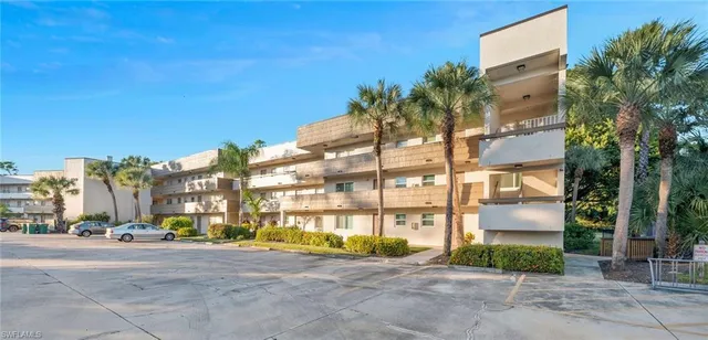 $259,000 | 499 Forest Lakes Boulevard, Unit 308, Naples, FL 34105