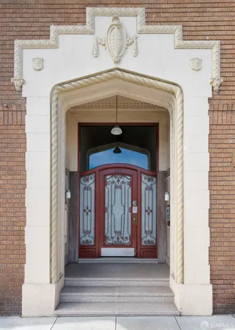 $4,300,000 | 555 Broderick Street, San Francisco, CA 94117