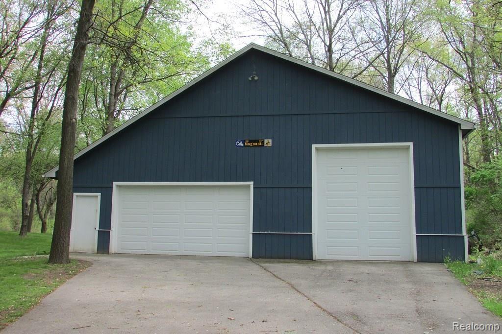 2846 Fenton Road Hartland, MI 48353 - Photo 33 of 33 Pole Barn