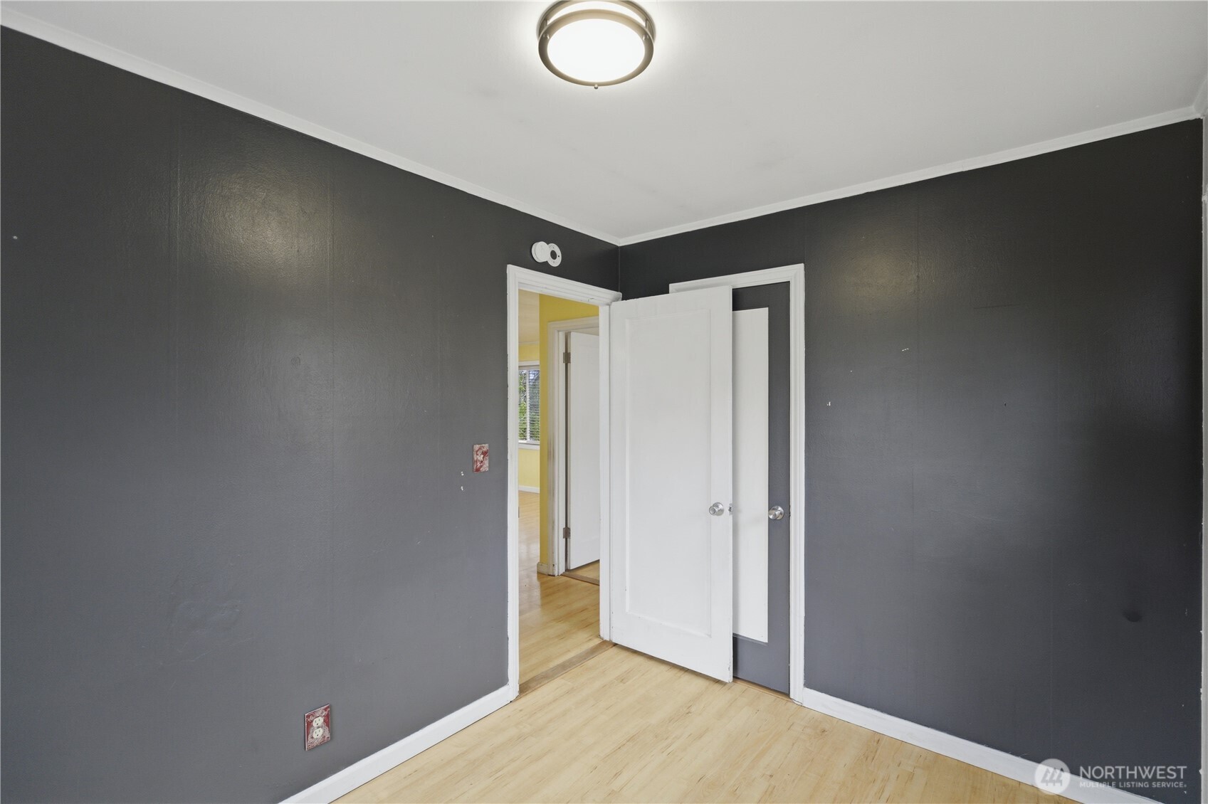 9831 33rd Avenue Southwest Seattle, WA 98126 - Photo 14 of 24