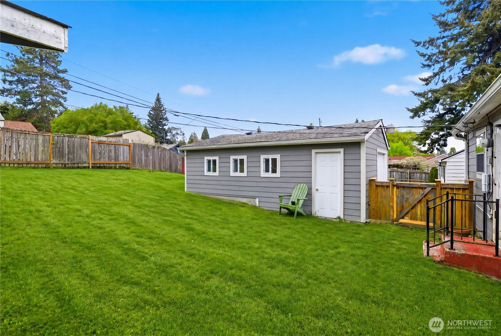 9831 33rd Avenue Southwest Seattle, WA 98126 - Photo 21 of 24