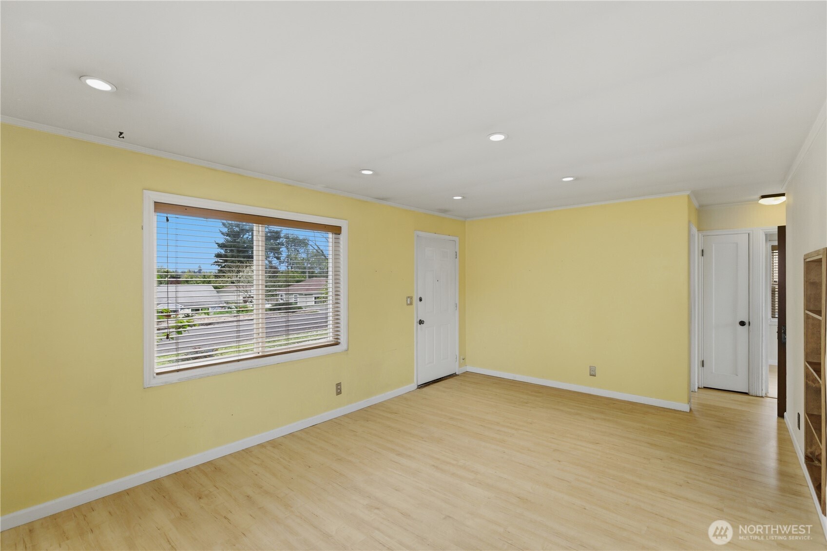 9831 33rd Avenue Southwest Seattle, WA 98126 - Photo 6 of 24