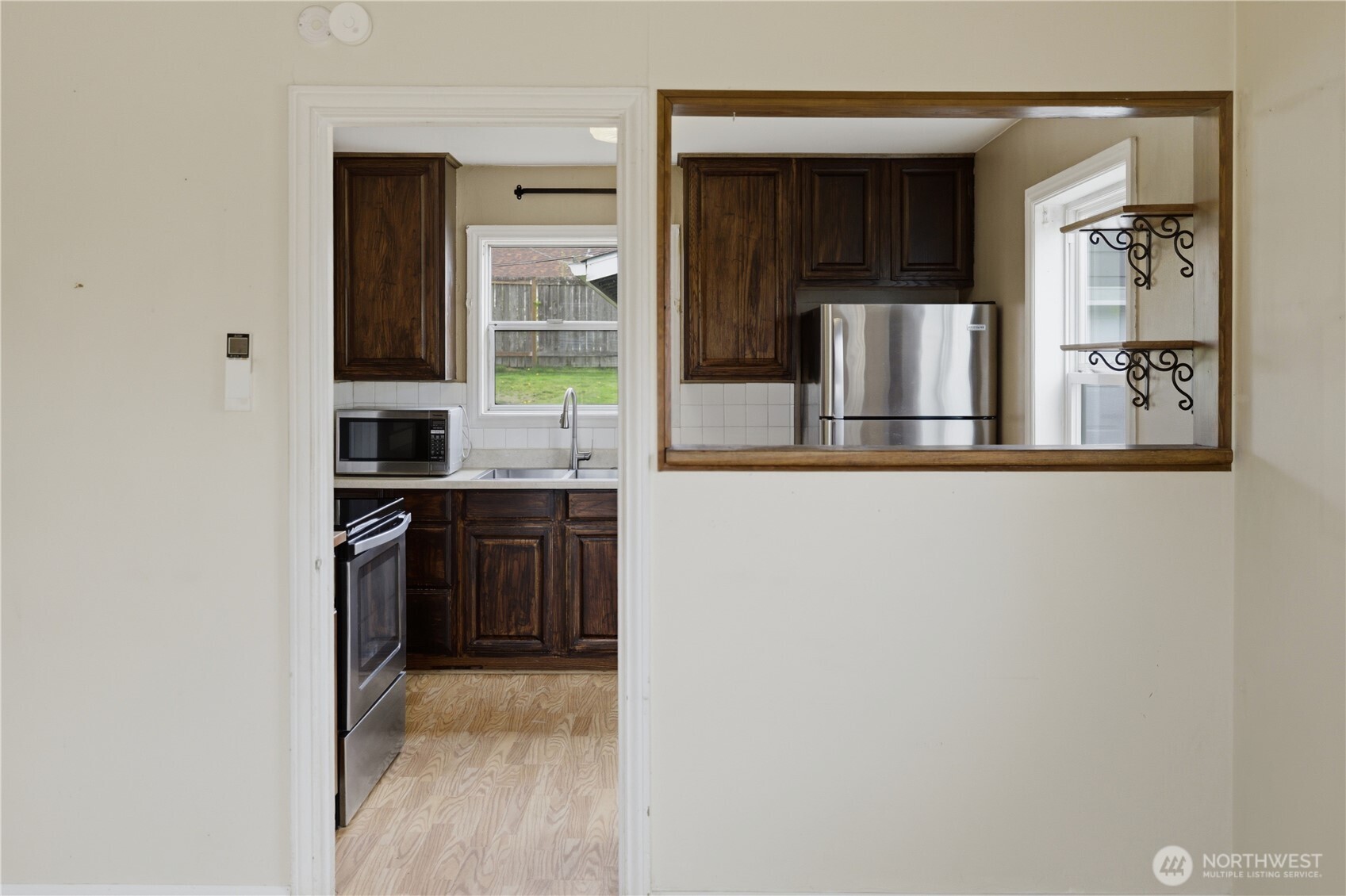 9831 33rd Avenue Southwest Seattle, WA 98126 - Photo 8 of 24