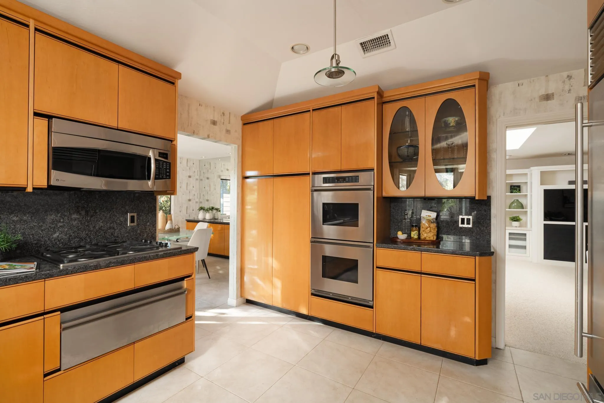 15943 Ranch Hollow Road Poway, CA 92064 - Photo 14 of 42