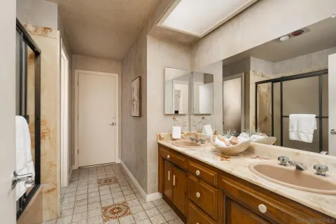 $2,295,000 | 15943 Ranch Hollow Road, Poway, CA 92064