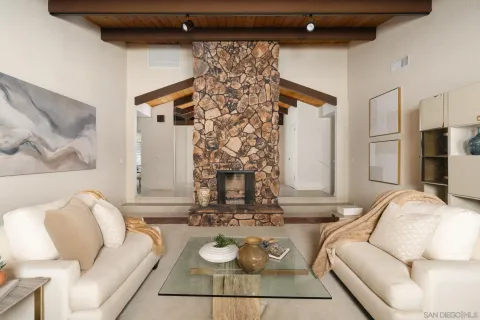 $2,295,000 | 15943 Ranch Hollow Road, Poway, CA 92064