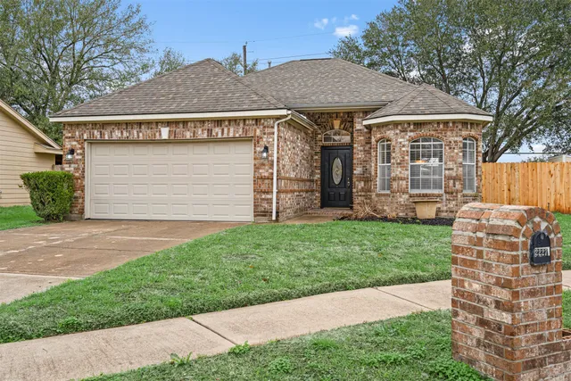 $1,900 | 2227 Oakwell Lane, Katy, TX 77449