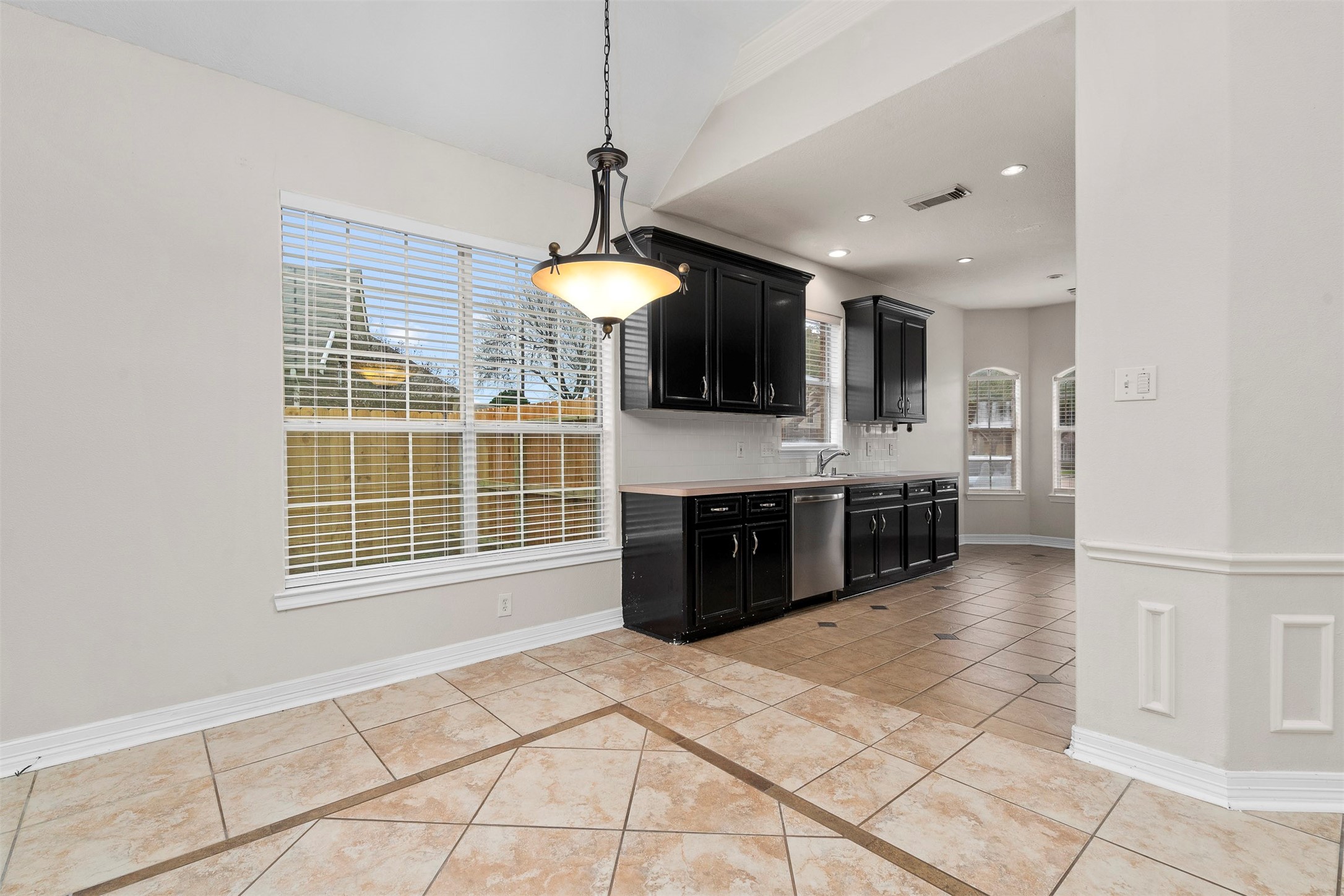 2227 Oakwell Lane Katy, TX 77449 - Photo 5 of 15