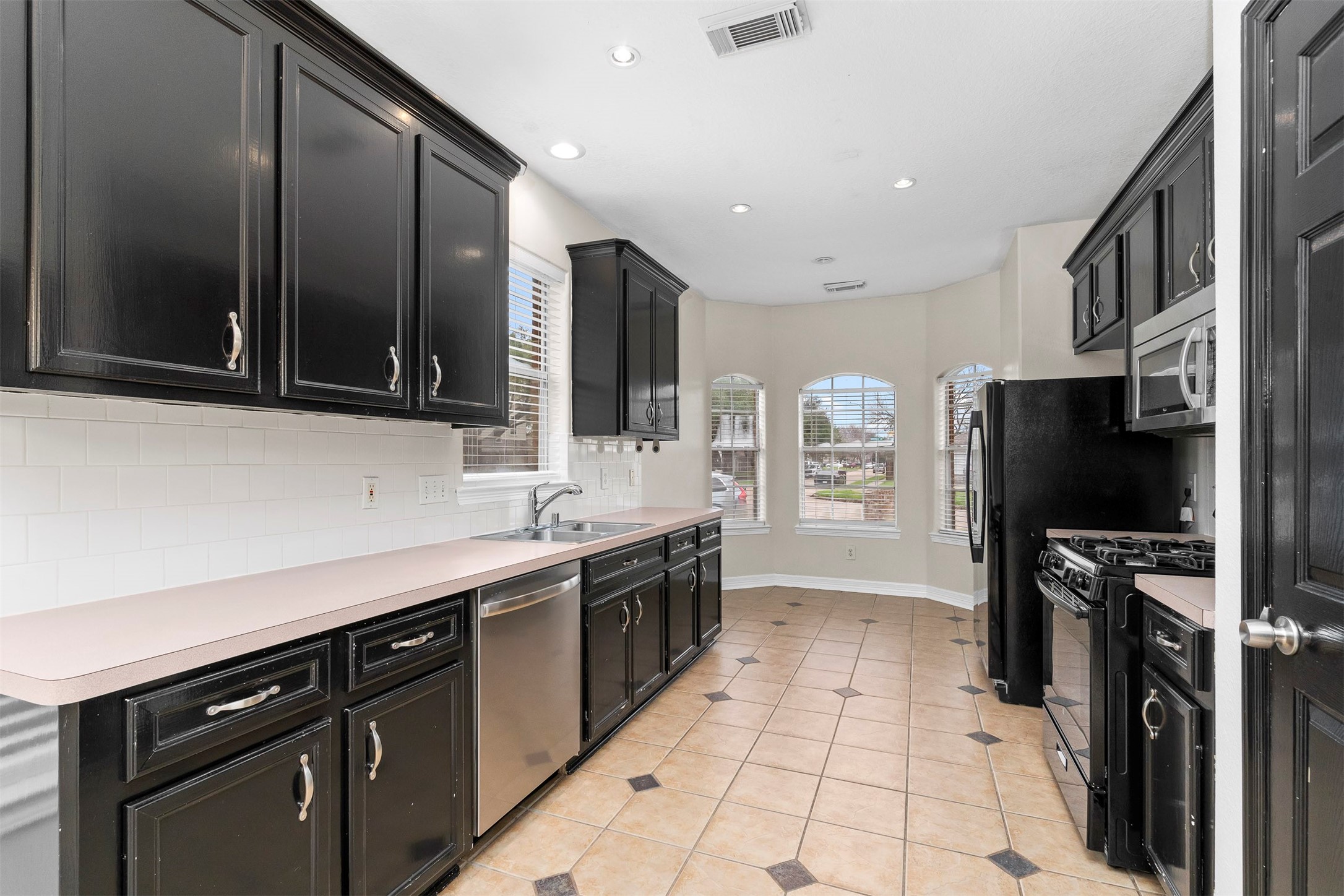 2227 Oakwell Lane Katy, TX 77449 - Photo 6 of 15