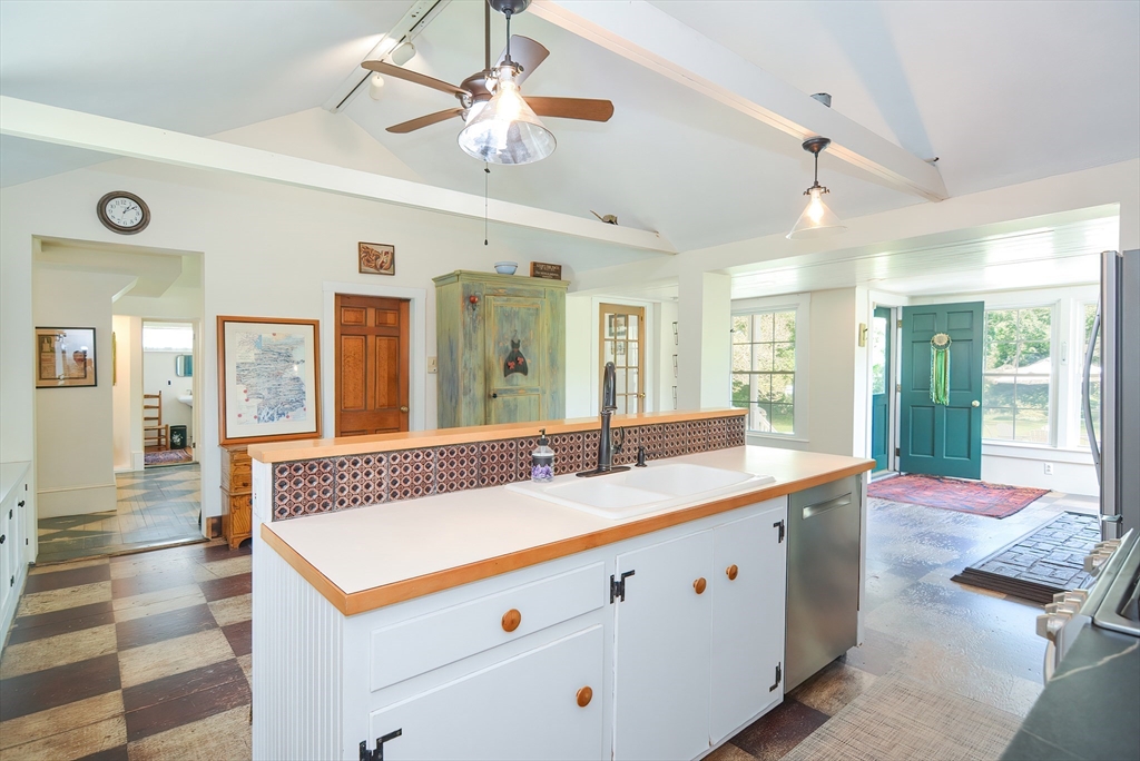 26 Fairhaven Road Mattapoisett, MA 02739 - Photo 18 of 42 Gallery Image 18