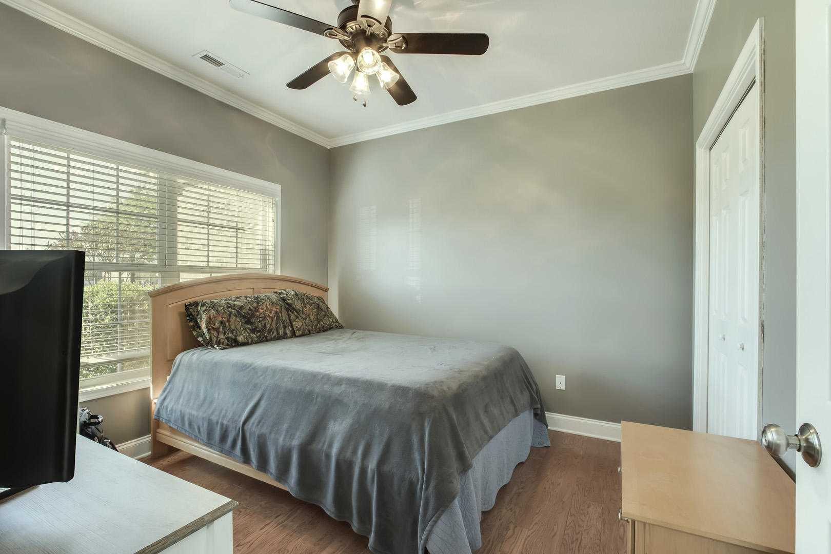 124 Hardinberry Street Oak Ridge, TN 37830 - Photo 6 of 19 06_HardinberryRoad_124_Bedroom2