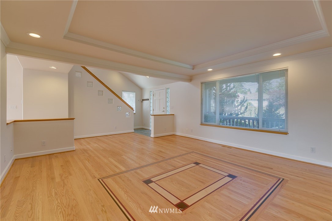 6003 Cady Road Everett, WA 98203 - Photo 8 of 25