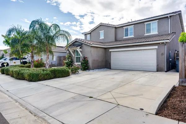 $590,000 | 409 Sansoni Street, Los Banos, CA 93635