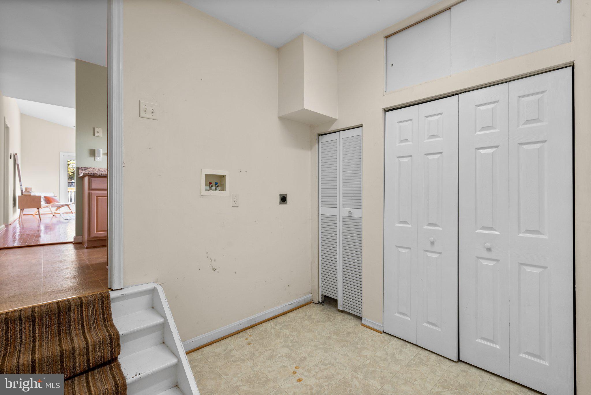 3713 Macalpine Road Ellicott City, MD 21042 - Photo 68 of 95 In-law suite; entryway/storage.