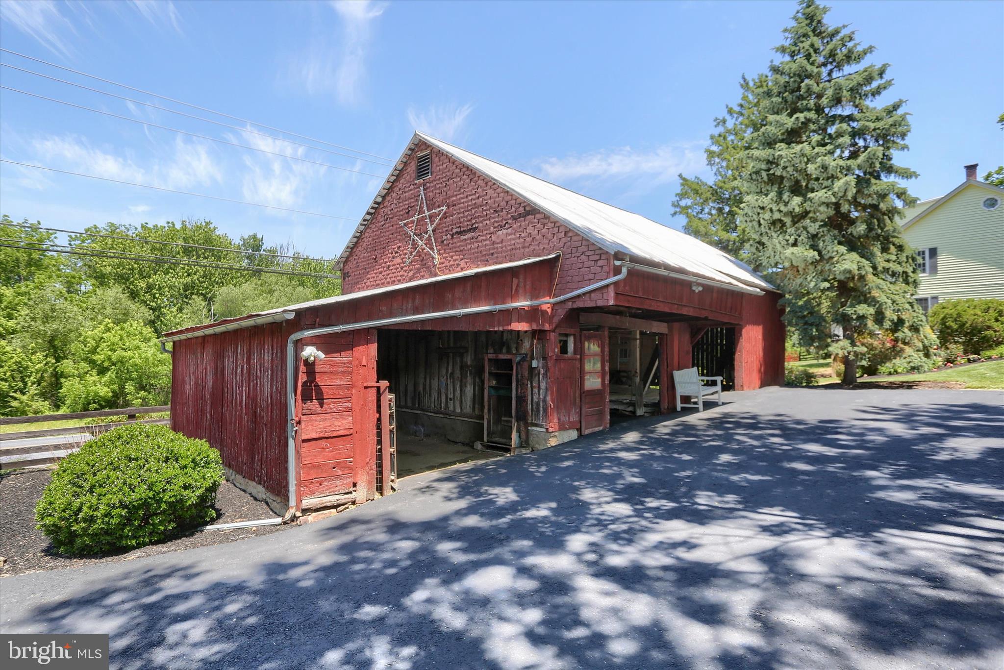 737 Piketown Road Harrisburg, PA 17112 - Photo 48 of 73 Barn Area