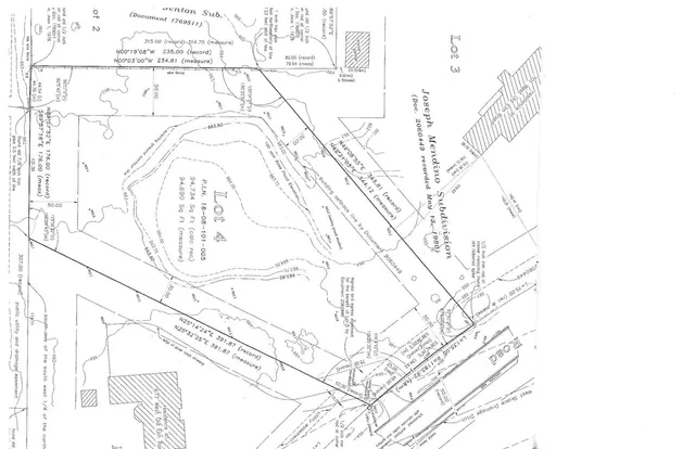 $750,000 | 687 West Old Elm Road, Lake Forest, IL 60045