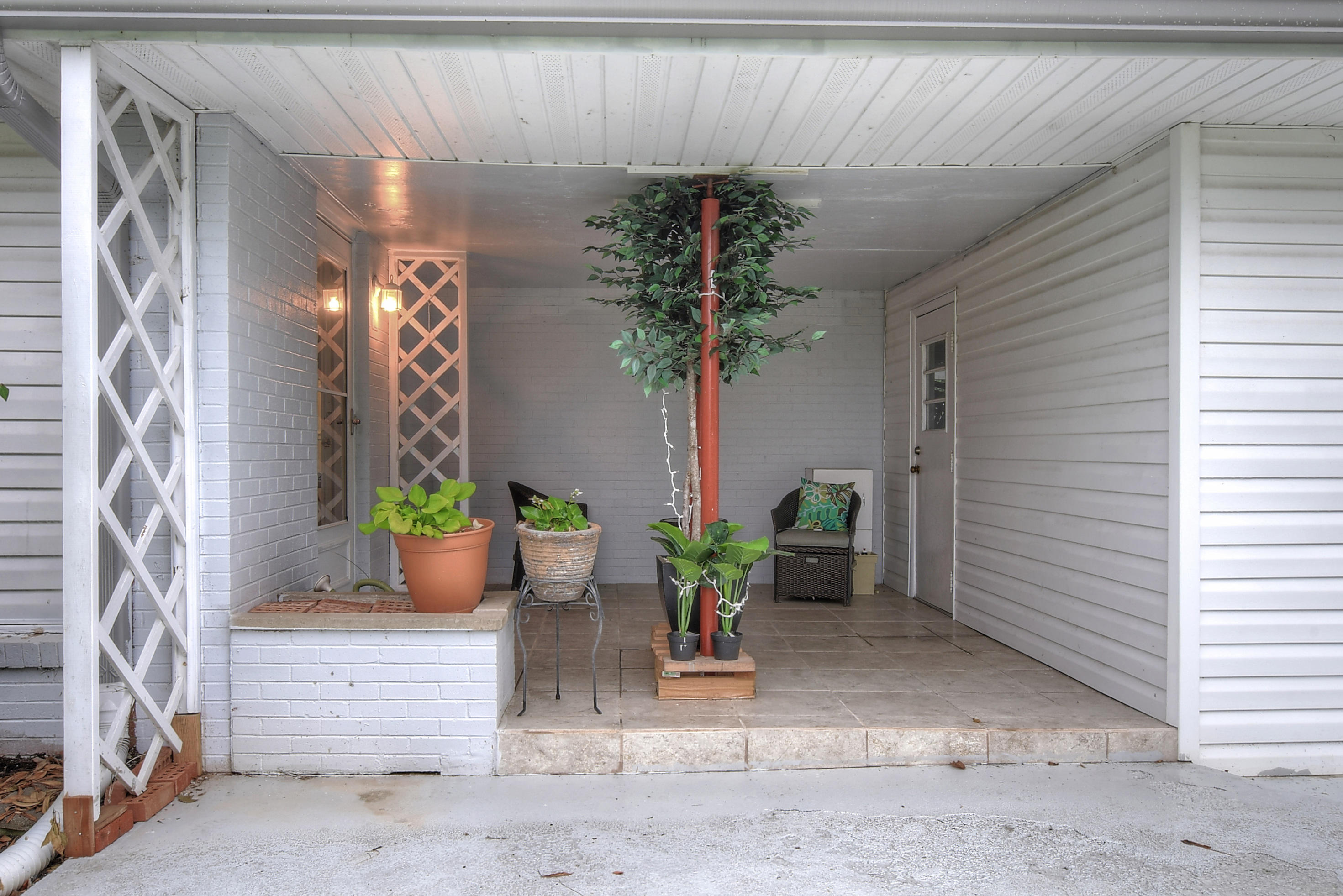 4829 Edens View Road Kingsport, TN 37664 - Photo 6 of 42 Welcome home