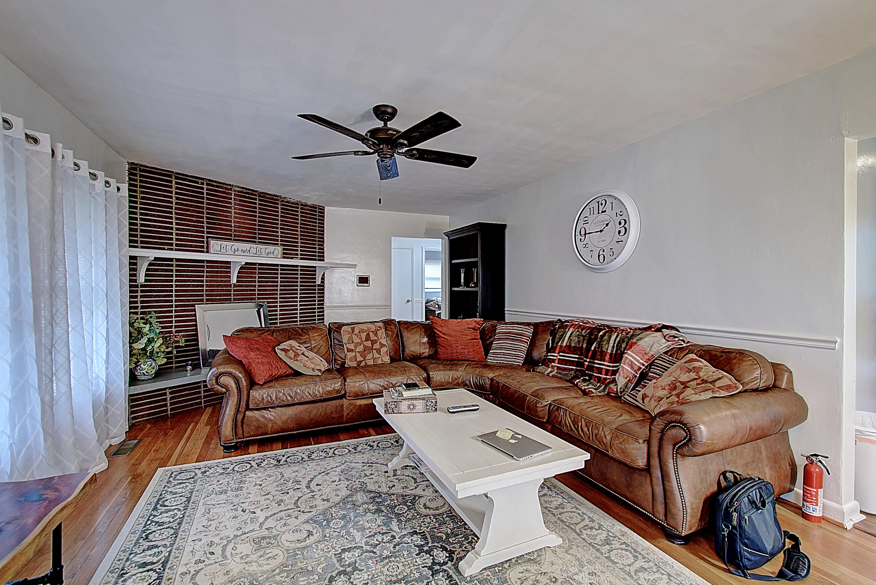4829 Edens View Road Kingsport, TN 37664 - Photo 10 of 42 Hardwood flooring