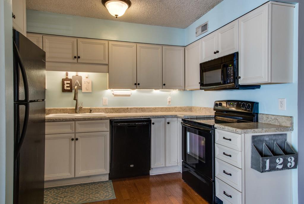 110 Bellevue Road, Unit 16 Nashville, TN 37221 - Photo 10 of 21 Gallery Image 10