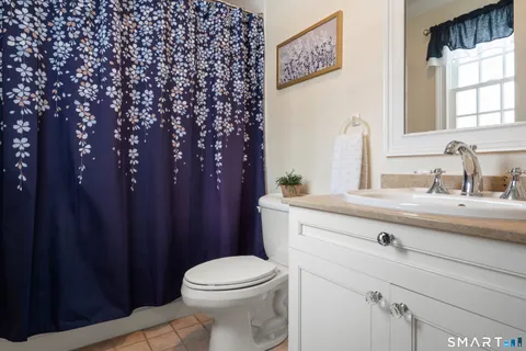 $1,975,000 | 10 Pheasant Hill Road, Weston, CT 06883