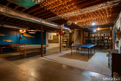 $1,975,000 | 10 Pheasant Hill Road, Weston, CT 06883