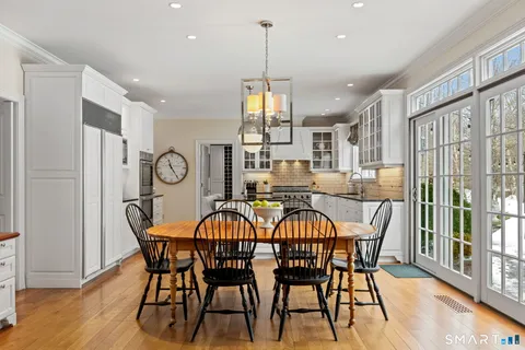 $1,975,000 | 10 Pheasant Hill Road, Weston, CT 06883