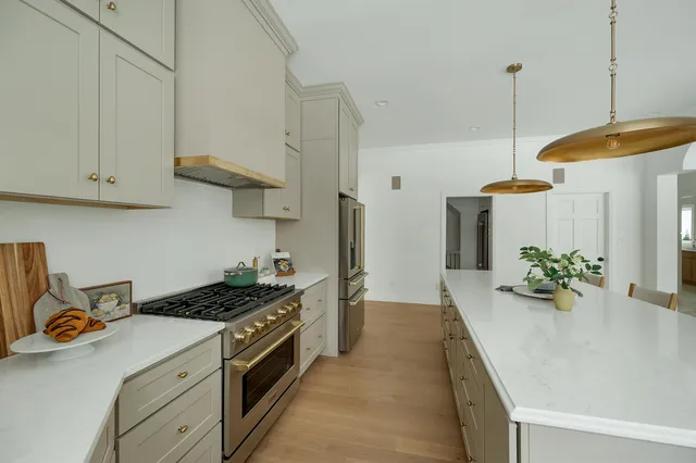 $1,650,000 | 120 Stonebridge Court, Green Bay, WI 54313