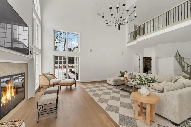 $1,650,000 | 120 Stonebridge Court, Green Bay, WI 54313