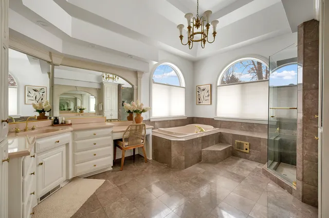 $1,650,000 | 120 Stonebridge Court, Green Bay, WI 54313