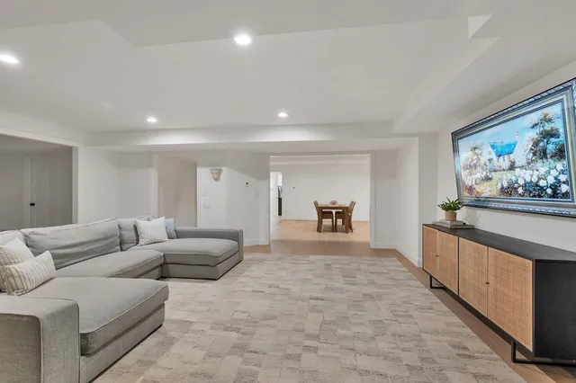 $1,650,000 | 120 Stonebridge Court, Green Bay, WI 54313