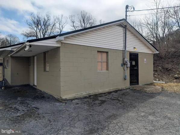 a view of a house with a outdoor space