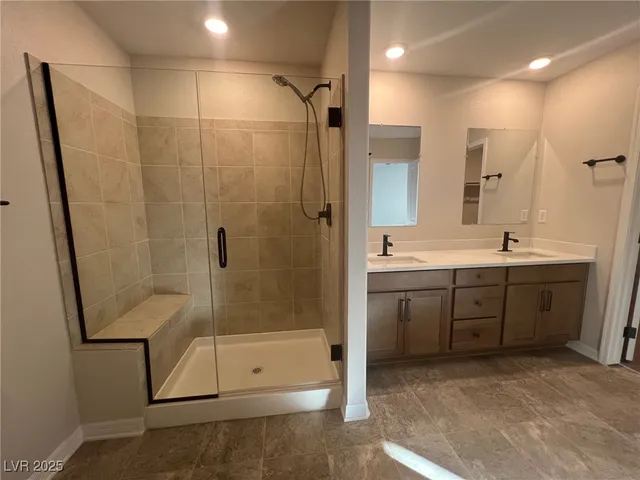 $2,595 | 7939 Terra Barossa Street, Las Vegas, NV 89113