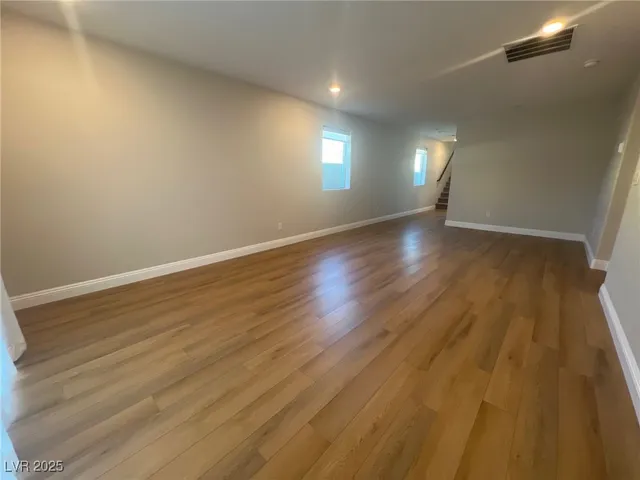 $2,595 | 7939 Terra Barossa Street, Las Vegas, NV 89113