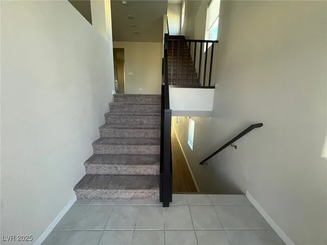 $2,595 | 7939 Terra Barossa Street, Las Vegas, NV 89113