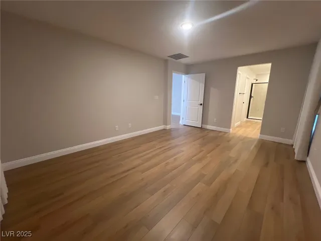 $2,595 | 7939 Terra Barossa Street, Las Vegas, NV 89113