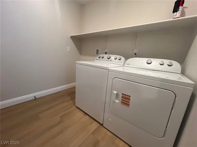 $2,595 | 7939 Terra Barossa Street, Las Vegas, NV 89113