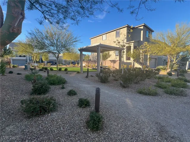 $2,595 | 7939 Terra Barossa Street, Las Vegas, NV 89113