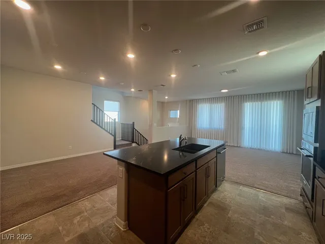 $2,595 | 7939 Terra Barossa Street, Las Vegas, NV 89113