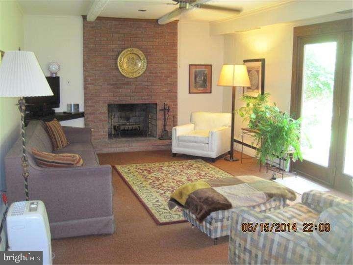 8 Eton Road Yardley, PA 19067 - Photo 7 of 9 Family Room