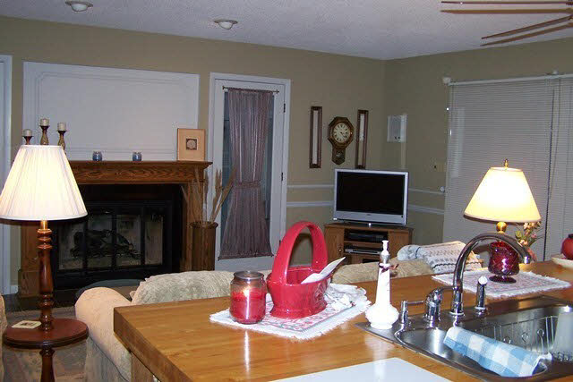 1109 Mockingbird Carterville, IL 62918 - Photo 5 of 14 Gallery Image 5