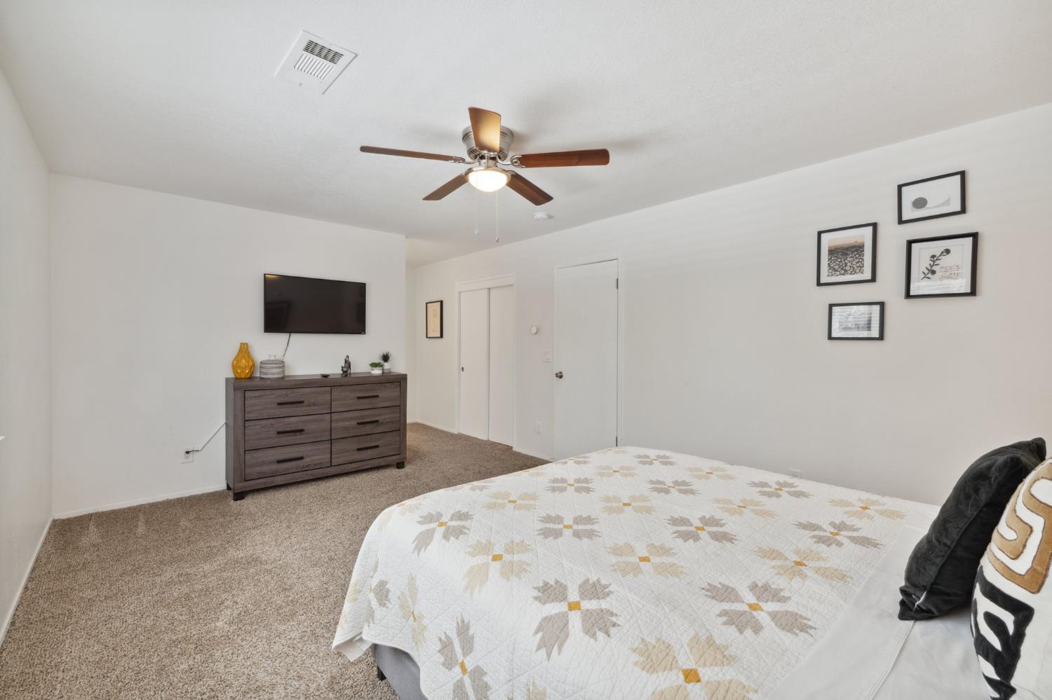 123 North Willow Avenue Clovis, CA 93612 - Photo 26 of 41