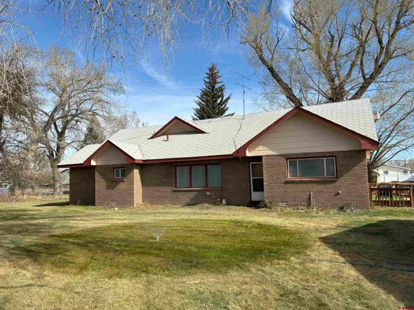 $325,000 | 315 Elm Street, Sanford, CO 81151