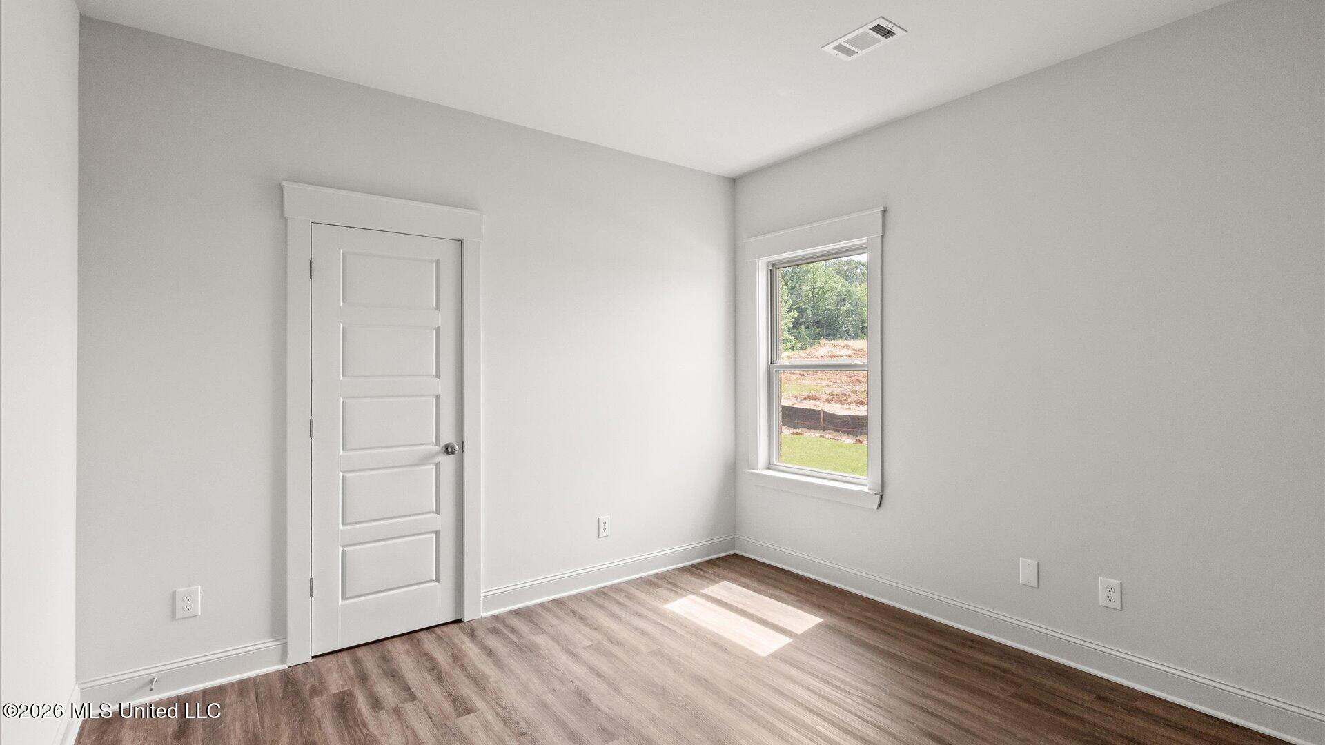 542 Edenberg Bend Pearl, MS 39208 - Photo 24 of 27 Guest Room