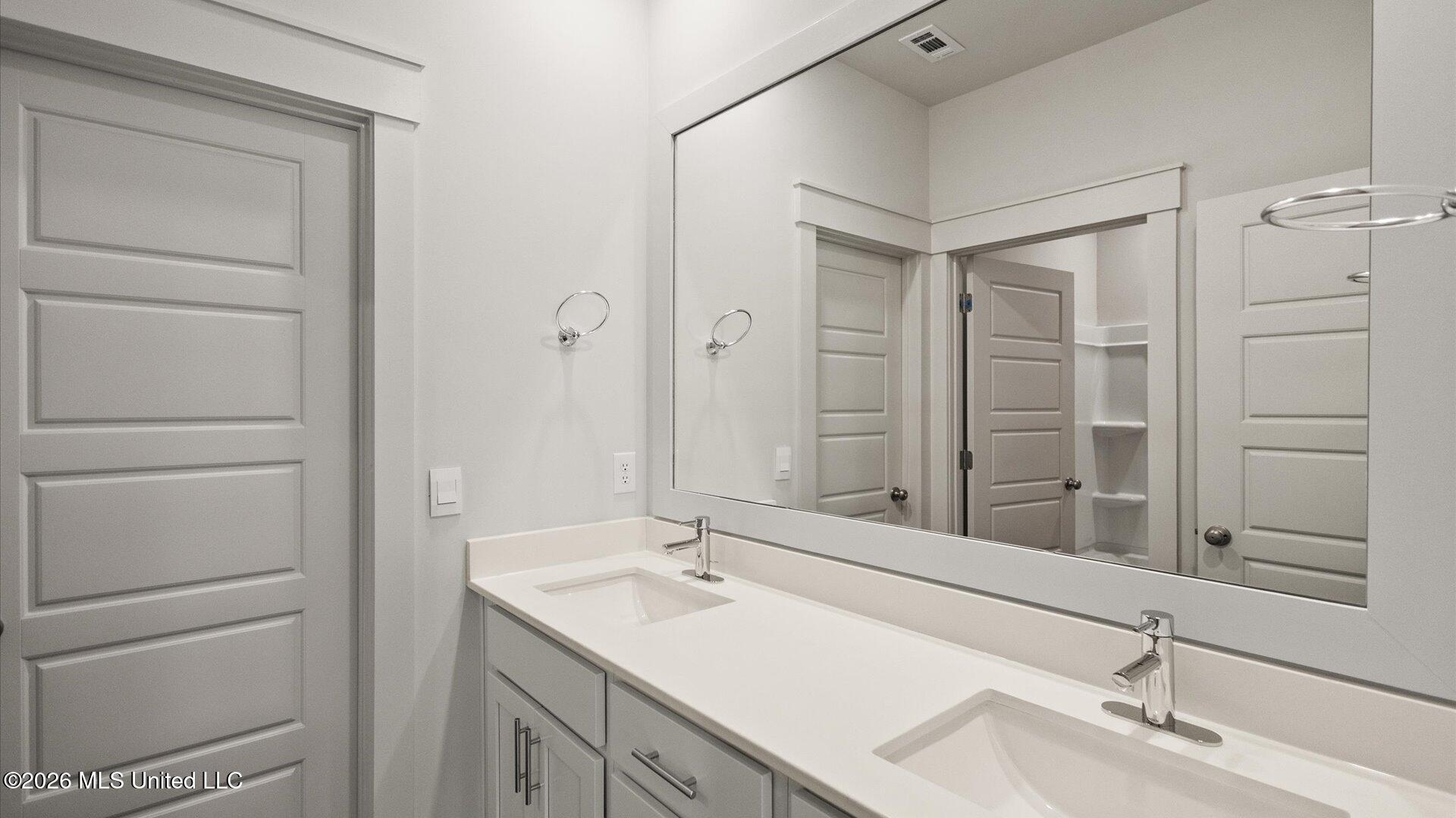 542 Edenberg Bend Pearl, MS 39208 - Photo 25 of 27 Guest Bath